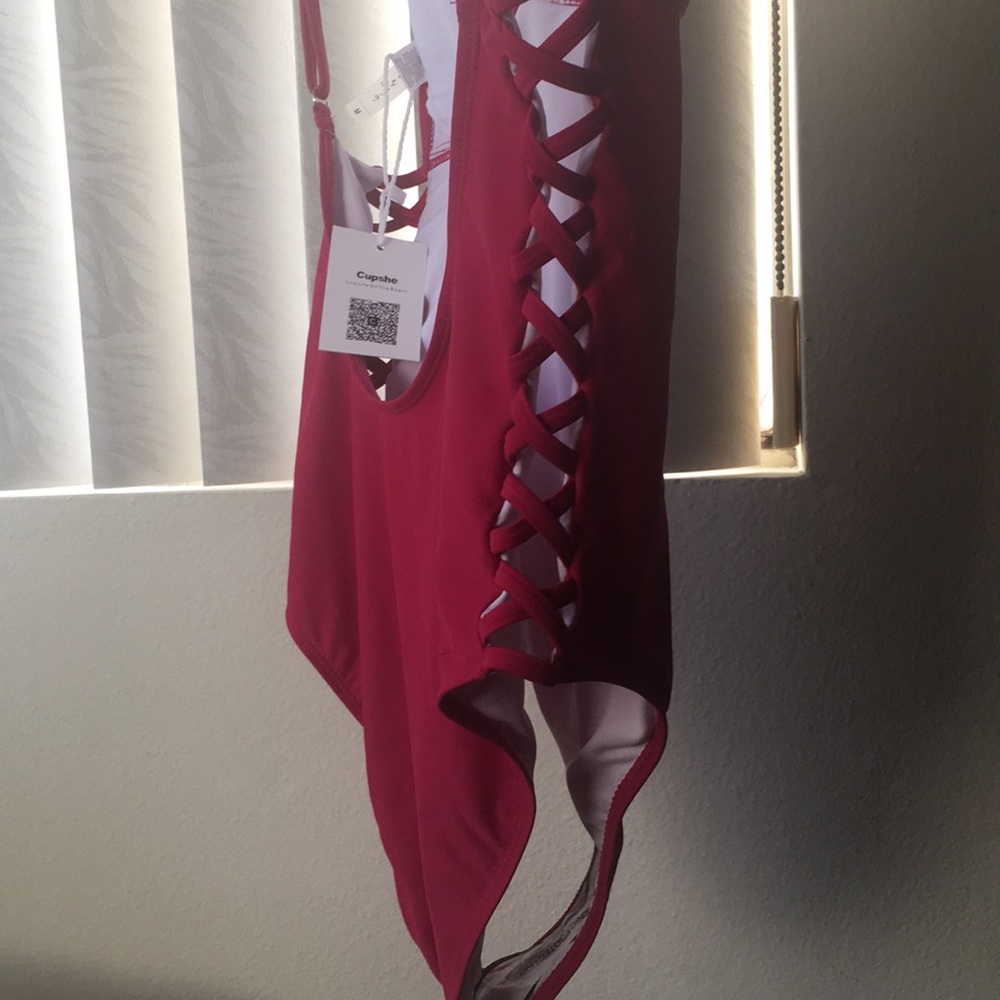Cupshe One Piece Size M - Picture 6 of 7